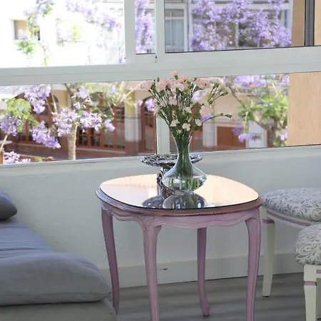 Loft La Marina شقة *